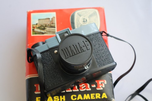 Diana flash camera rollfilm - diana,
